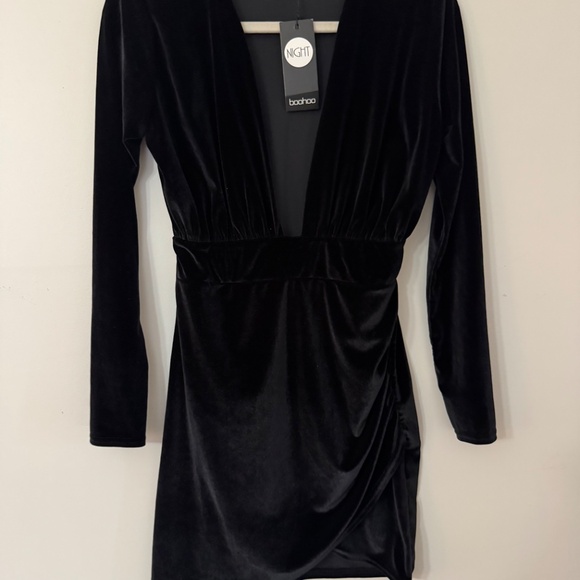 Black Velvet BOOHOO Dress - Picture 3 of 5